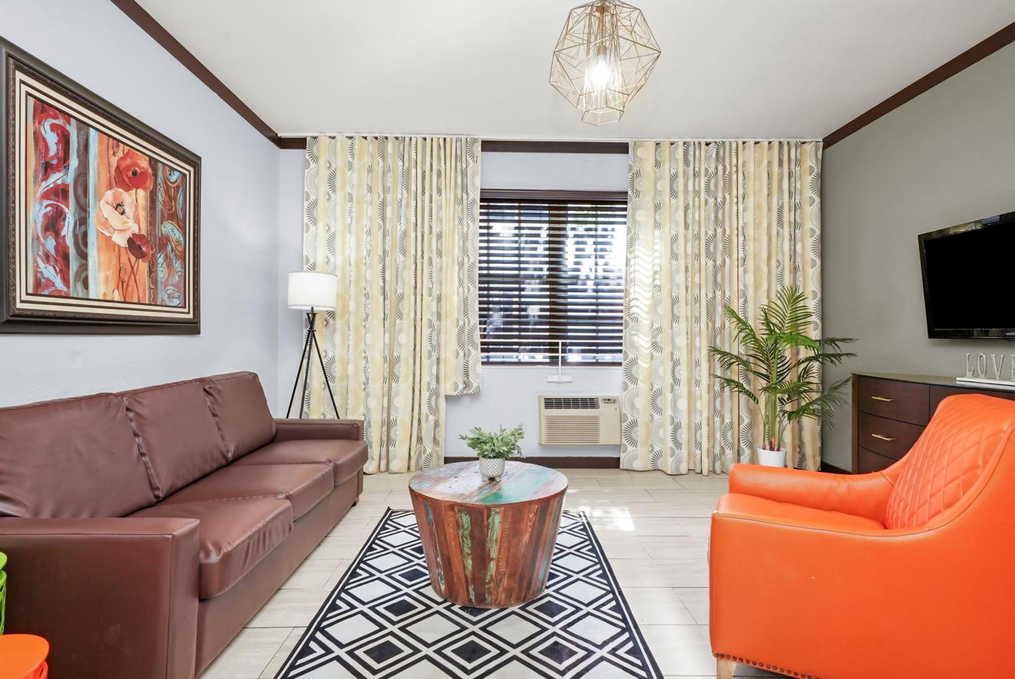 Hotel Tradewinds Miami 3*