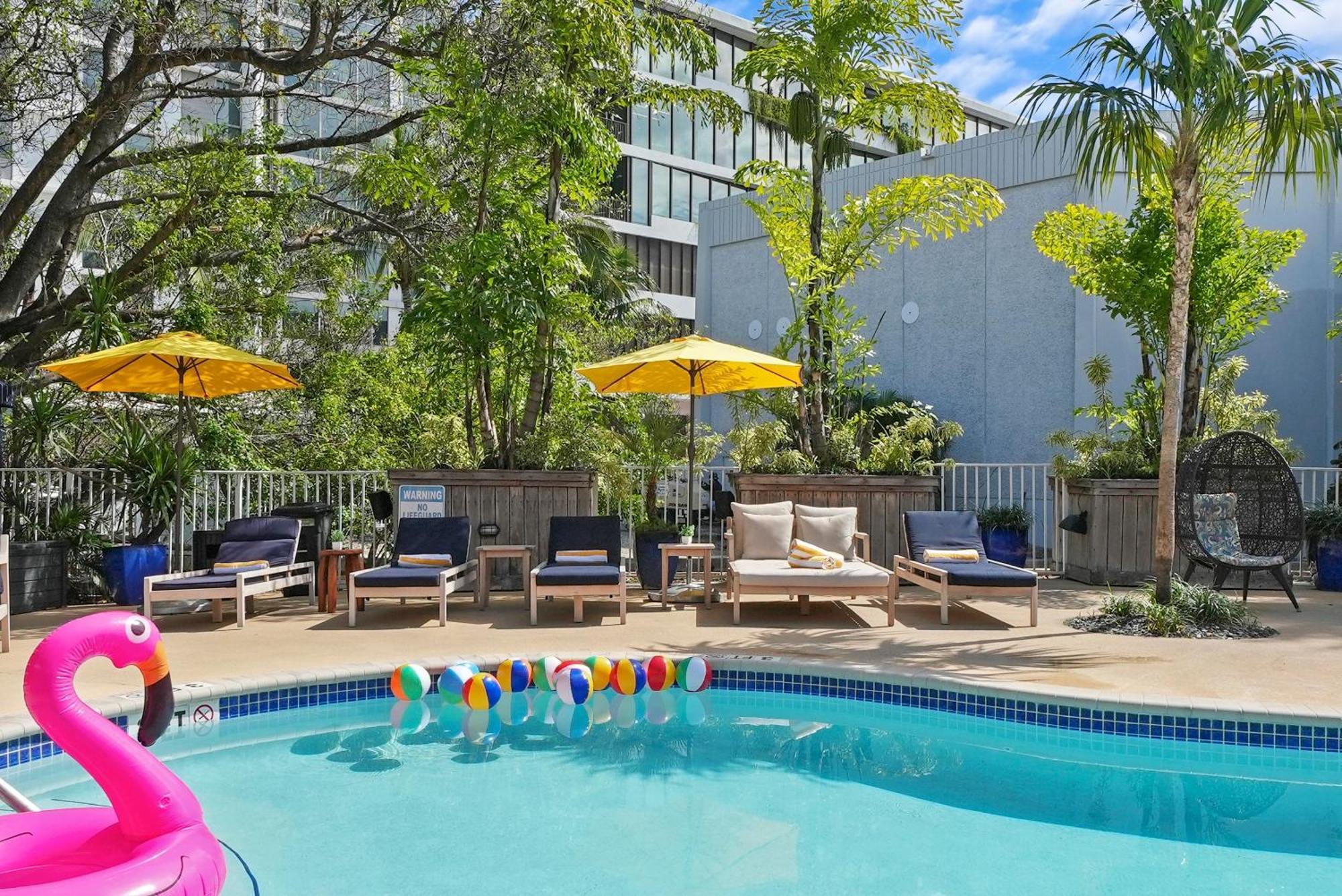 Tradewinds Miami Hotel