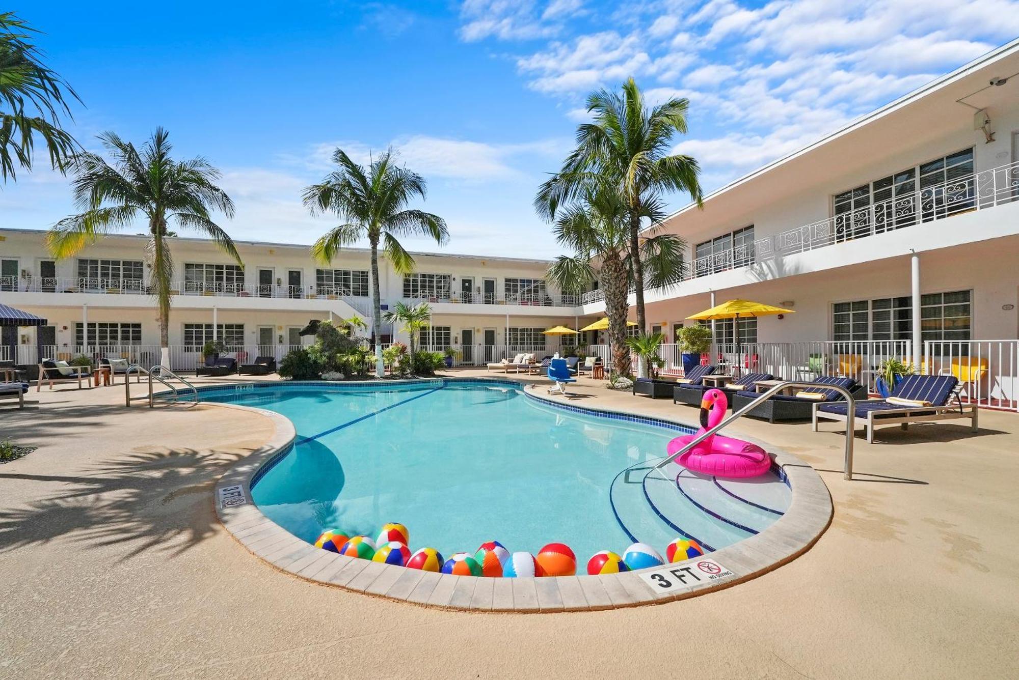 Tradewinds Miami Hotel 3*